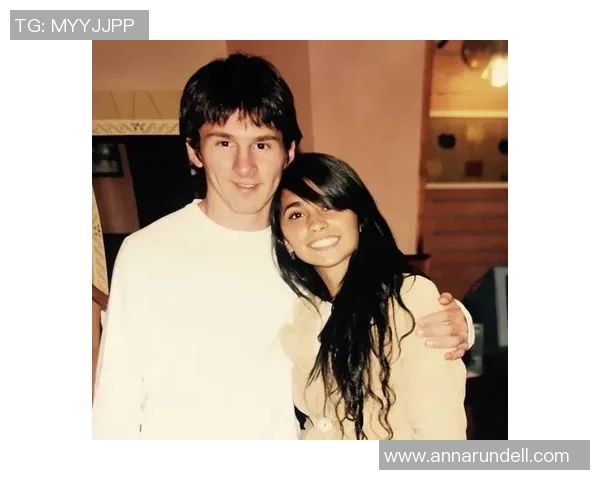 西班牙足球明星的妻子们：她们的魅力与生活背后的故事