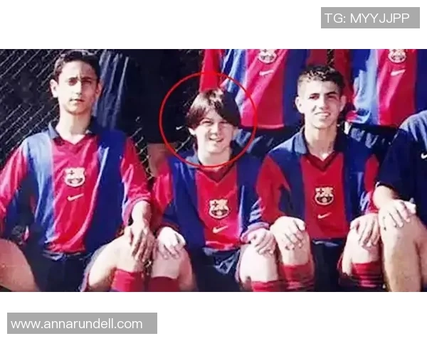 足球明星脾气暴躁背后的故事与心理解析探讨